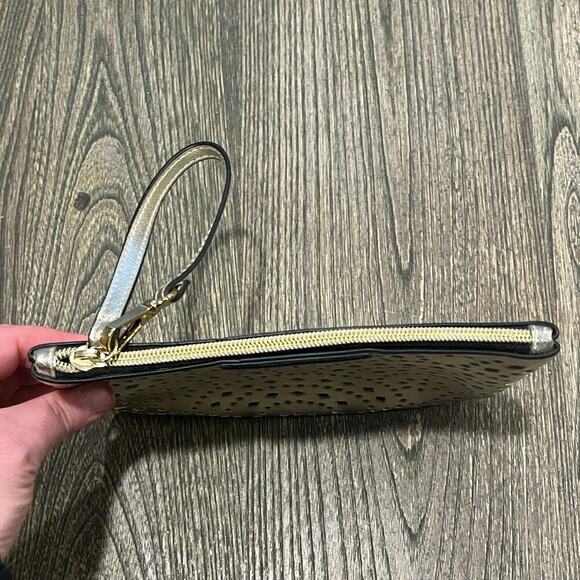 Victoria's Secret Wristlet Bag Makeup Cosmetics Zipper Closure Perforated Gold - Picture 3 of 6